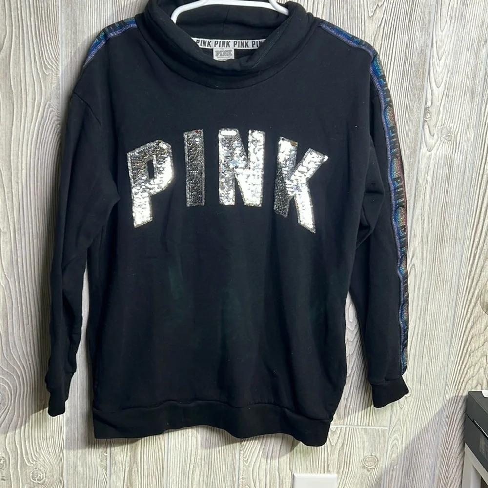 Women’s Pink by Victoria secret sweatshirt size small bling